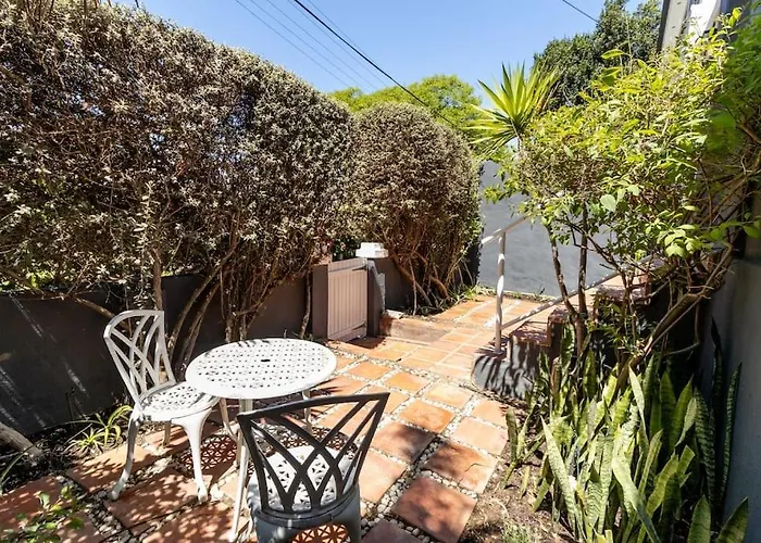 Hidden De Waterkant Cottage With Tranquil Garden