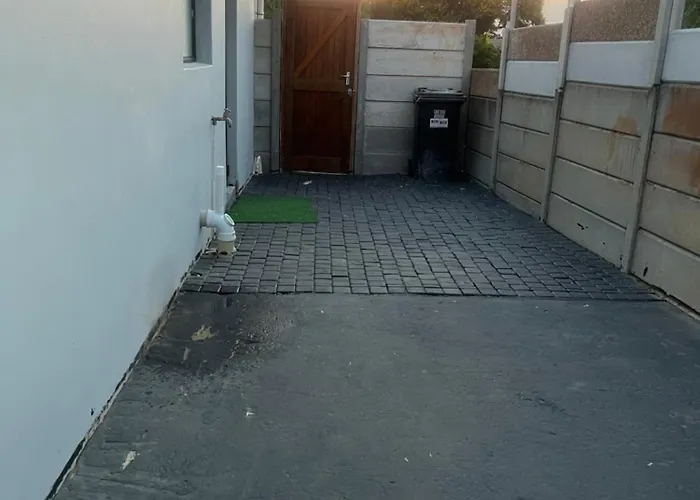Oryx Guest House